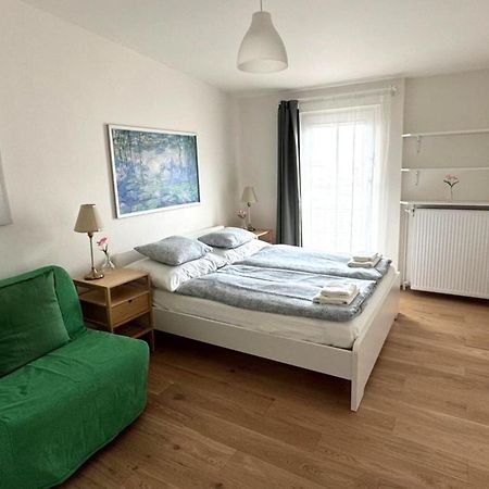 City Castle Aparthotel Прага Екстериор снимка