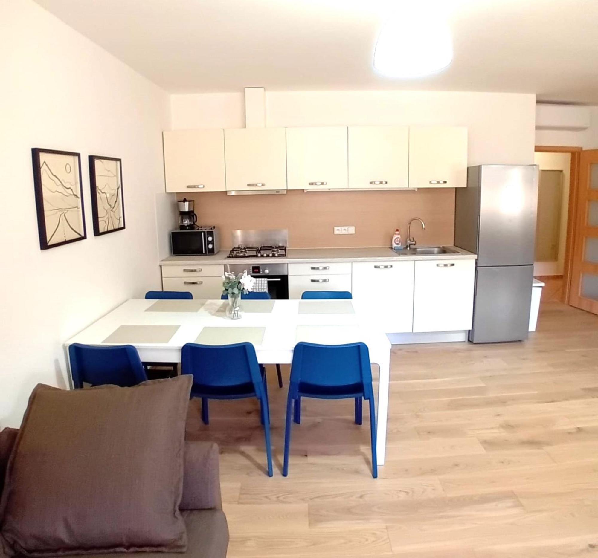 City Castle Aparthotel Прага Екстериор снимка
