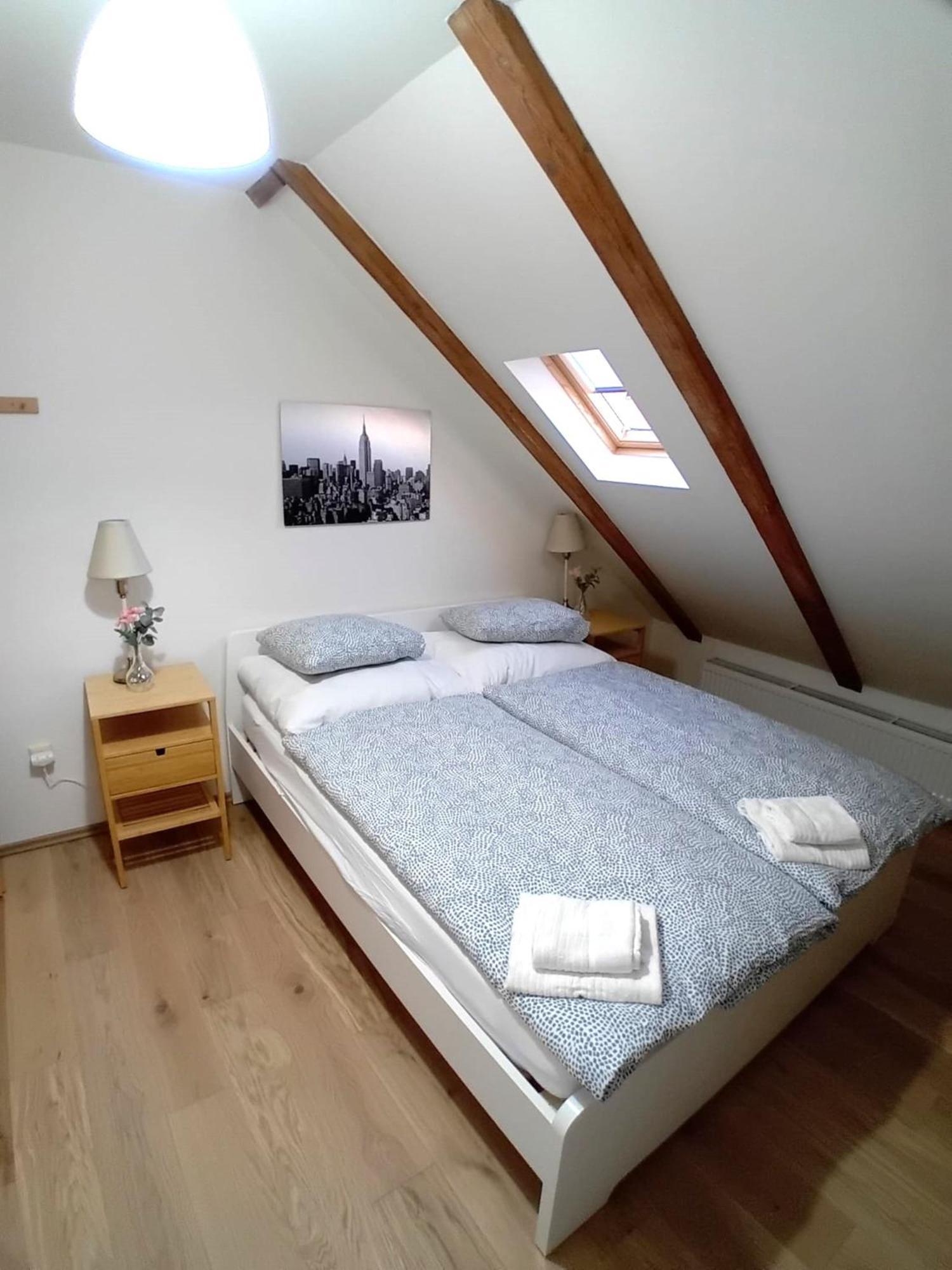 City Castle Aparthotel Прага Екстериор снимка
