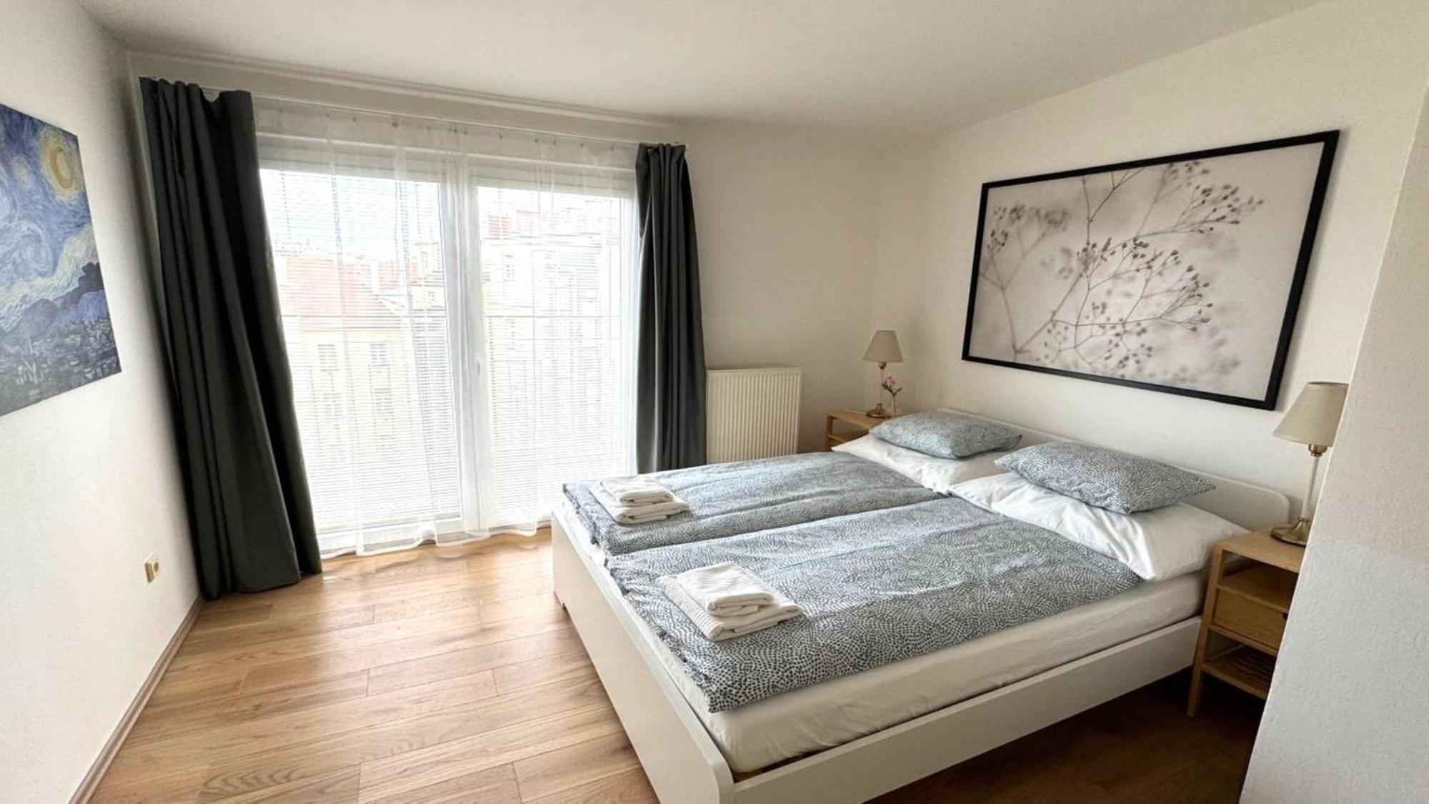 City Castle Aparthotel Прага Екстериор снимка