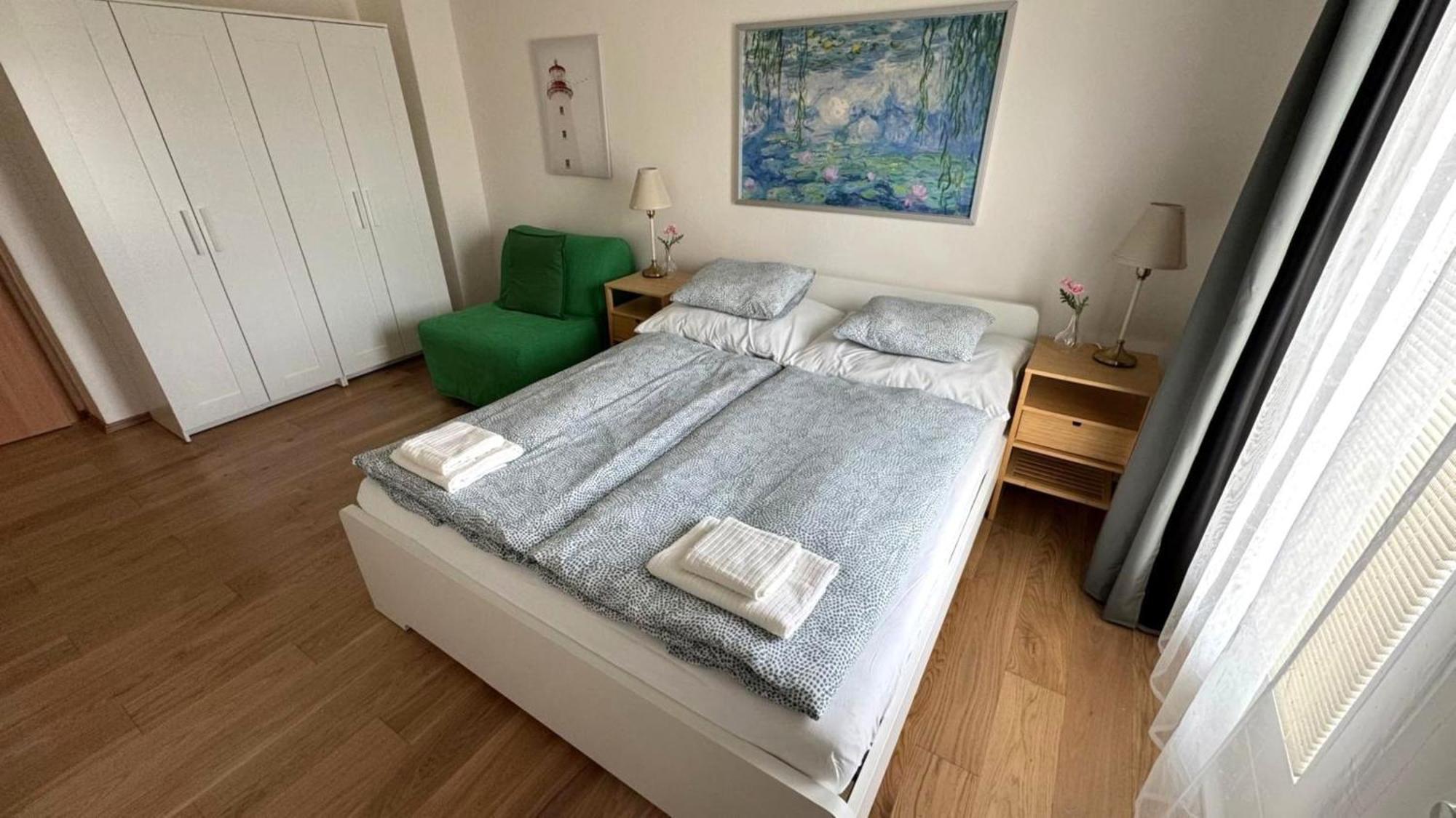 City Castle Aparthotel Прага Екстериор снимка