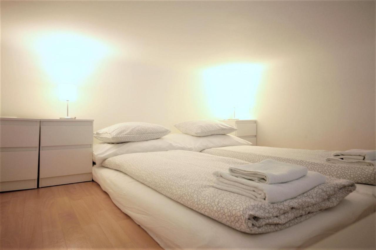 City Castle Aparthotel Прага Екстериор снимка